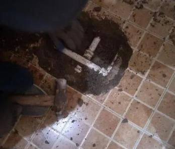 梁山卫生间漏水维修公司为您分享下卫生间渗水如何处理及注意事项